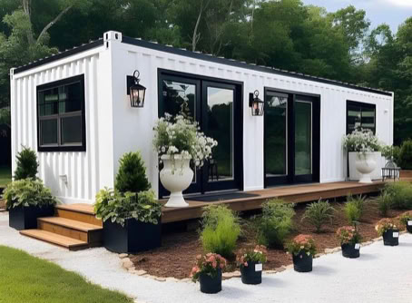 Thinking Inside the Box: How Shipping Containers Are Revolutionising Tiny House Living 